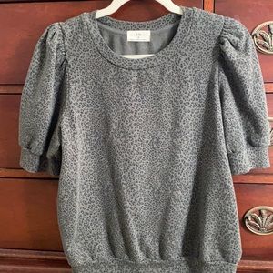 Puff-sleeve leopard print short sleeve sweatshirt
